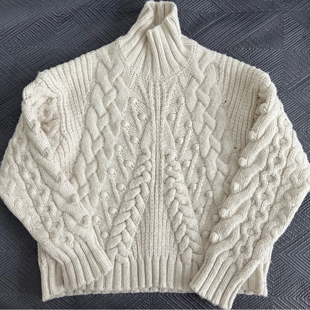 Zara cable knit sweater (S)